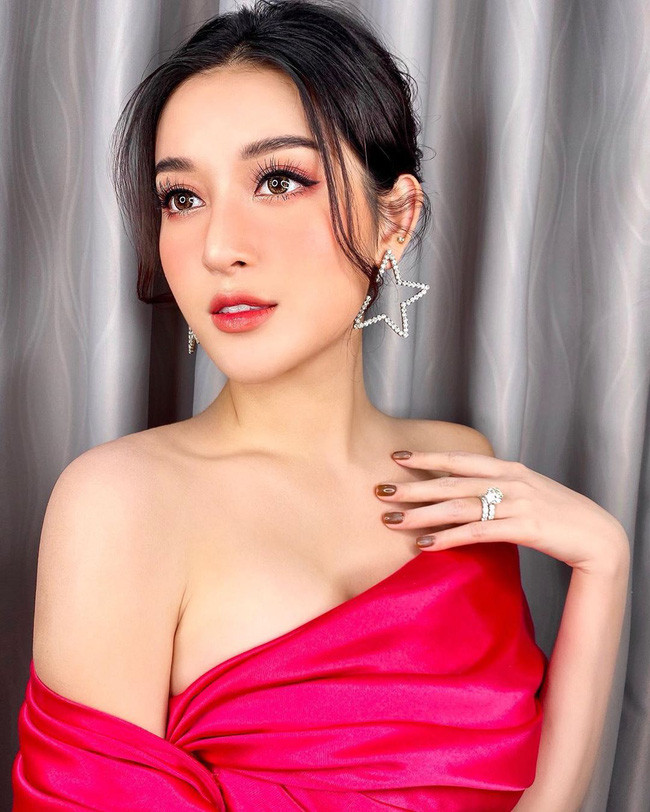 Những mẫu nail đơn giản nhưng cực kỳ sang chảnh ảnh 4 Những mẫu nail đơn giản nhưng cực kỳ sang chảnh ảnh 4