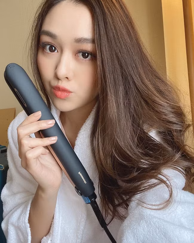 Những mẫu nail đơn giản nhưng cực kỳ sang chảnh ảnh 6