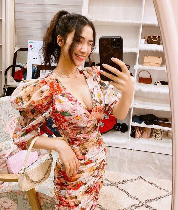 Loạt họa tiết hoa rực rỡ được dàn sao Việt tích cực lăng xê, chị em không diện hè này thì quá phí ảnh 2