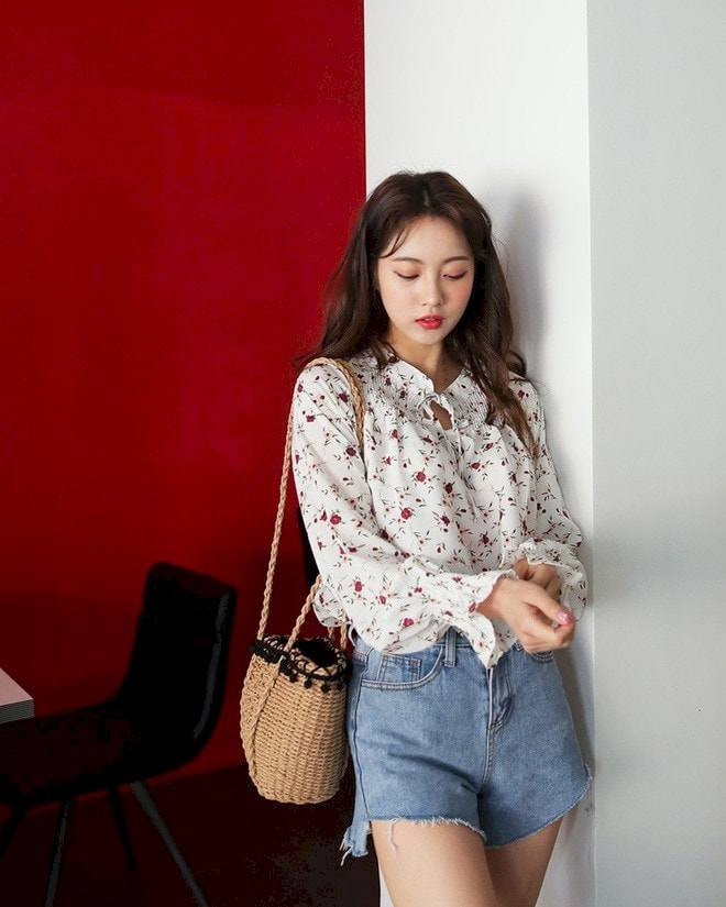 Loạt họa tiết hoa rực rỡ được dàn sao Việt tích cực lăng xê, chị em không diện hè này thì quá phí ảnh 12