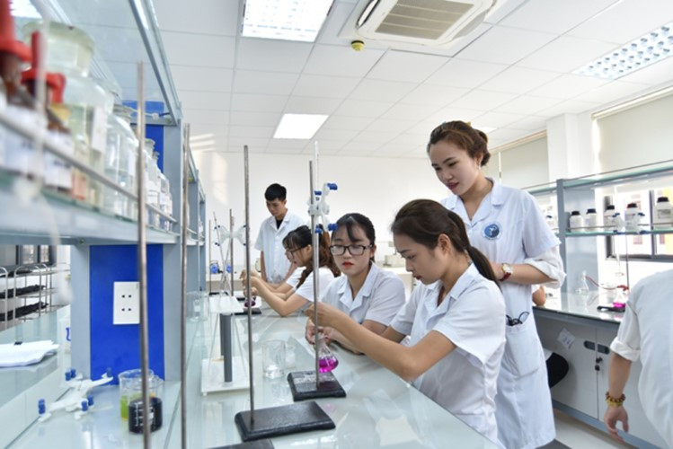 Không tham gia nghiên cứu khoa học: Giảng viên khó có chỗ đứng  Không tham gia nghiên cứu khoa học: Giảng viên khó có chỗ đứng