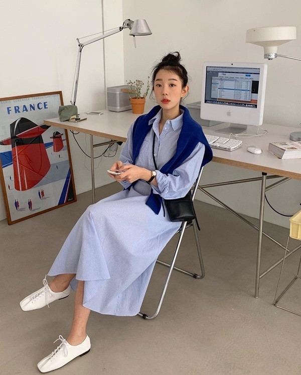 11 set đồ với màu xanh thiên thanh thời thượng cho quý cô công sở ảnh 6 11 set đồ với màu xanh thiên thanh thời thượng cho quý cô công sở ảnh 6