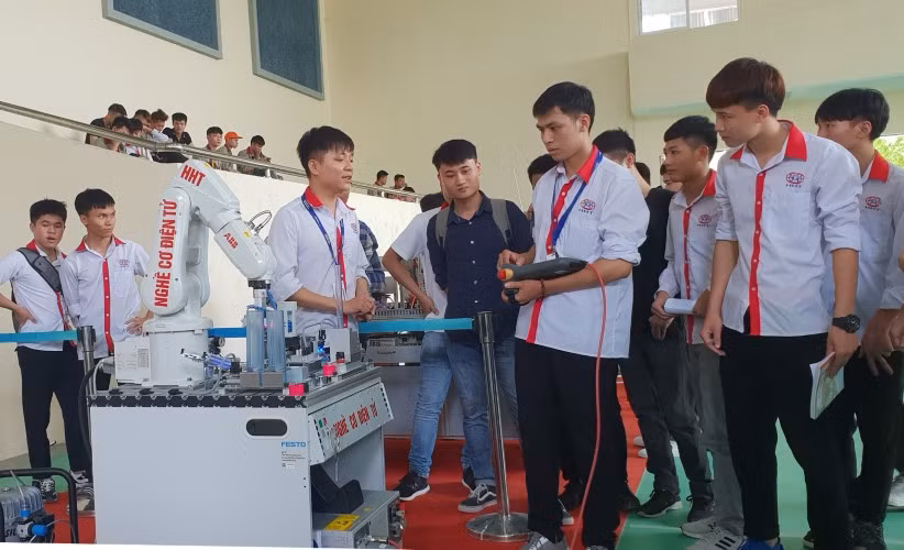 Kỹ năng cho giới trẻ trong “thời kỳ mới”