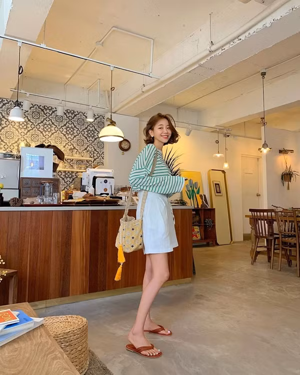 10 công thức phối đồ xinh hết nấc cho ngày mưa ảnh 9