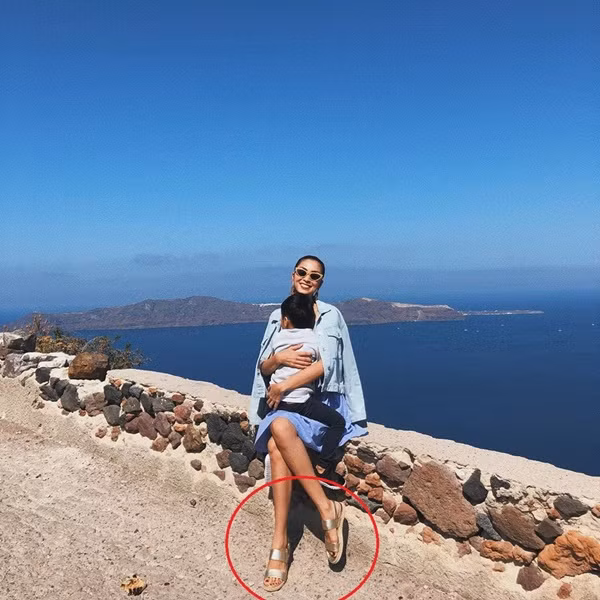 Khám phá tuyệt chiêu tạo dáng để chân dài tít tắp của Tăng Thanh Hà ảnh 2