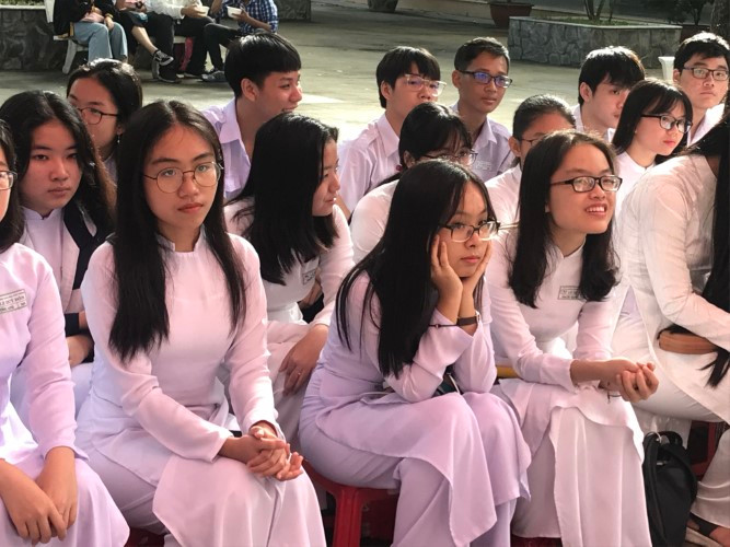 Thi tốt nghiệp THPT 2020: Đưa Luật Giáo dục vào cuộc sống - những thay đổi quan trọng ảnh 1 Thi tốt nghiệp THPT 2020: Đưa Luật Giáo dục vào cuộc sống - những thay đổi quan trọng ảnh 1