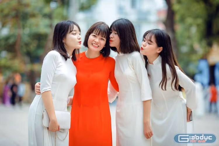 Dạy học online: Giáo viên yếu công nghệ biến “không” thành “có”