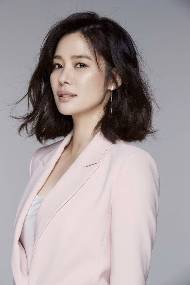 Những mỹ nhân Hàn đẹp nhất mọi thời đại: Danh tính người đẹp vượt Song Hye Kyo, Son Ye Jin gây tranh cãi ảnh 1