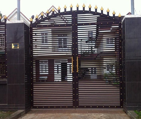 Những mẫu cổng nhà đẹp đơn giản nhưng hiện đại và sang trọng nhất 2020 ảnh 7 Những mẫu cổng nhà đẹp đơn giản nhưng hiện đại và sang trọng nhất 2020 ảnh 7
