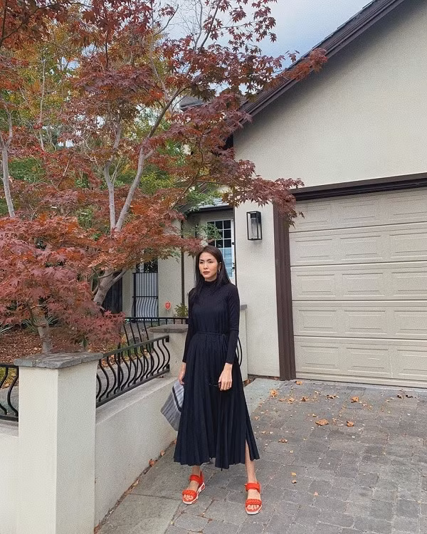 Gu thời trang khác nhau "một trời một vực" giữa Hà Tăng và em chồng Tiên Nguyễn ảnh 5