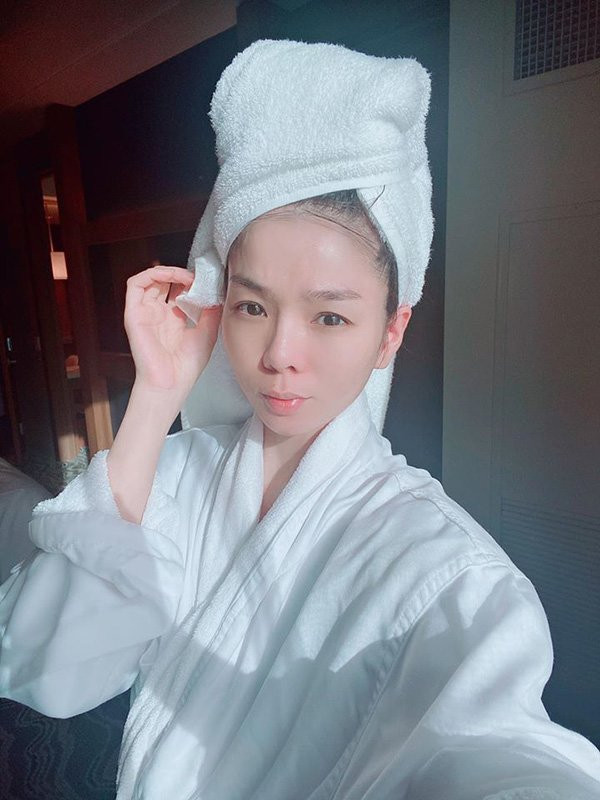 Ở nhà tránh dịch, Lệ Quyên thực hiện 4 “không” để giữ gìn nhan sắc trẻ đẹp ảnh 5 Ở nhà tránh dịch, Lệ Quyên thực hiện 4 “không” để giữ gìn nhan sắc trẻ đẹp ảnh 5