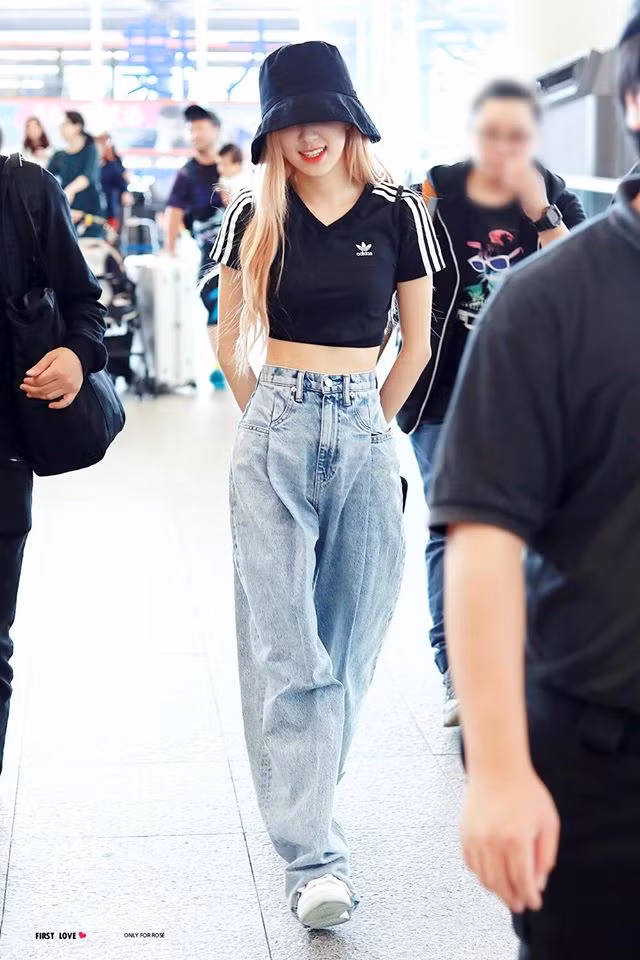 Cách mặc croptop đẹp và thời thượng như BlackPink ảnh 4