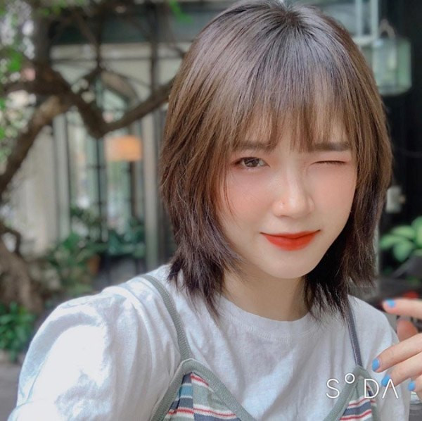 7 kiểu tóc duỗi ngắn đơn giản đủ làm bạn nổi bật hè này ảnh 6 7 kiểu tóc duỗi ngắn đơn giản đủ làm bạn nổi bật hè này ảnh 6