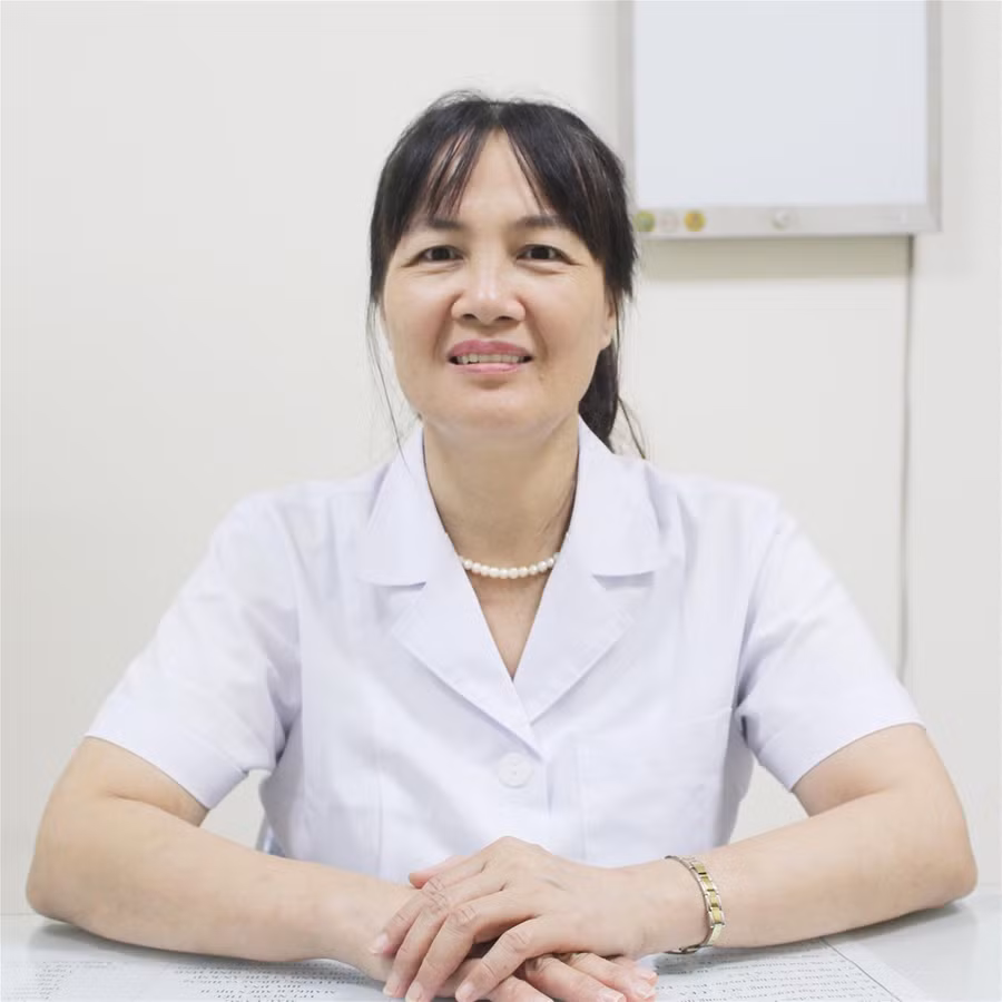 Bác sĩ da liễu tiết lộ thủ phạm khiến tóc rụng ảnh 1