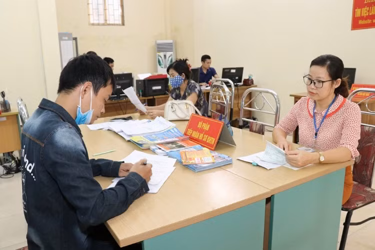 Tháo gỡ khó khăn về lao động việc làm cho doanh nghiệp 