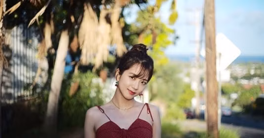 Học 4 cách buộc tóc đơn giản nhưng vô cùng xinh đẹp của Jisoo