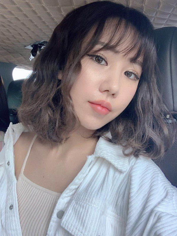 Cách làm tóc xinh lung linh cho các nàng trán cao lại thiếu tóc mai ảnh 7 Cách làm tóc xinh lung linh cho các nàng trán cao lại thiếu tóc mai ảnh 7
