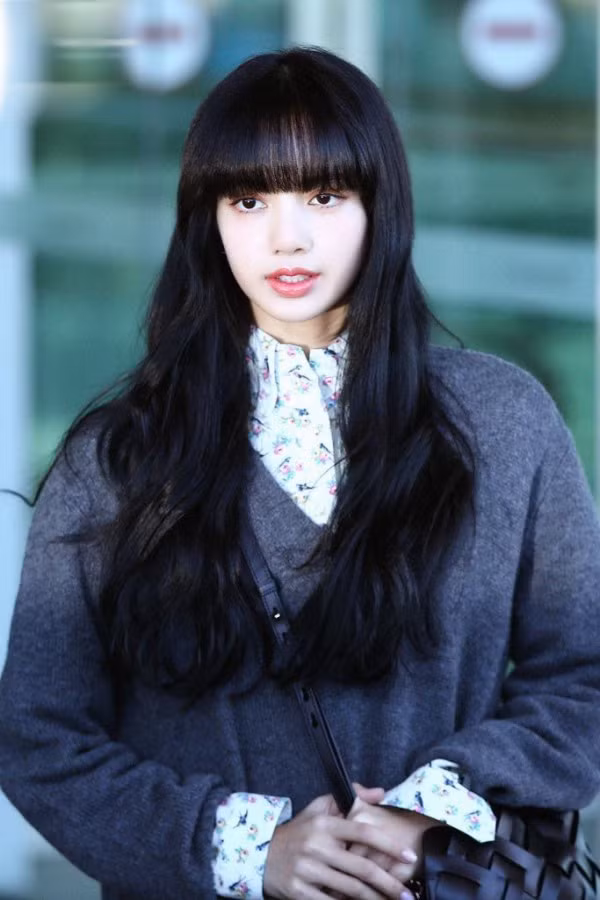 Cách làm tóc xinh lung linh cho các nàng trán cao lại thiếu tóc mai ảnh 9