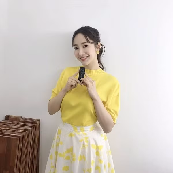 Loạt công thức diện chân váy đơn giản mà cực sang xịn của sao Hàn ảnh 8