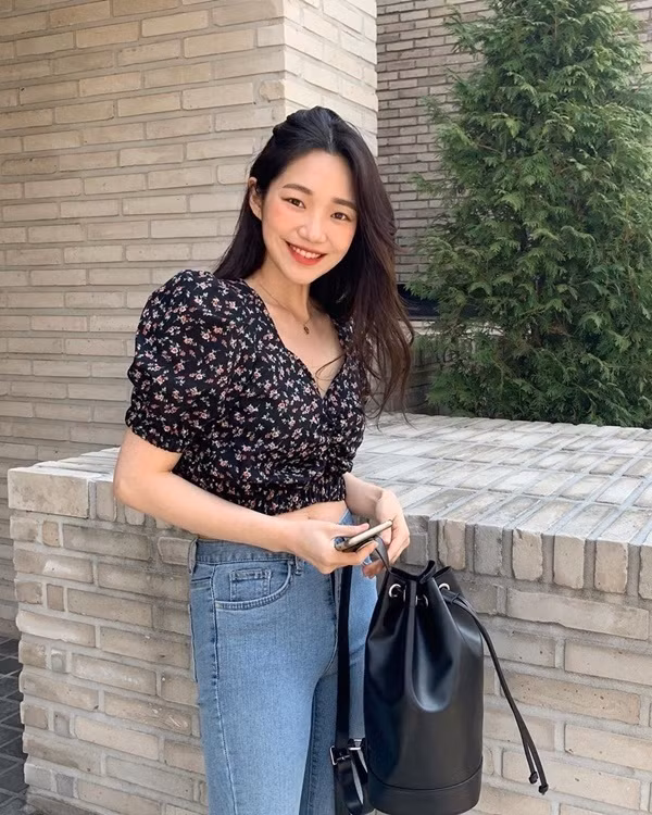 Cách phối đồ họa tiết mùa hè sang mà không "sến" ảnh 10