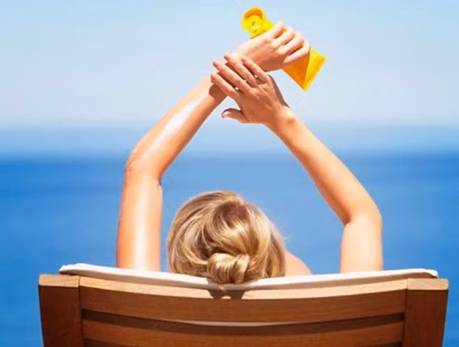 Mẹo thoa kem chống nắng đạt hiệu quả cao nhất ảnh 17