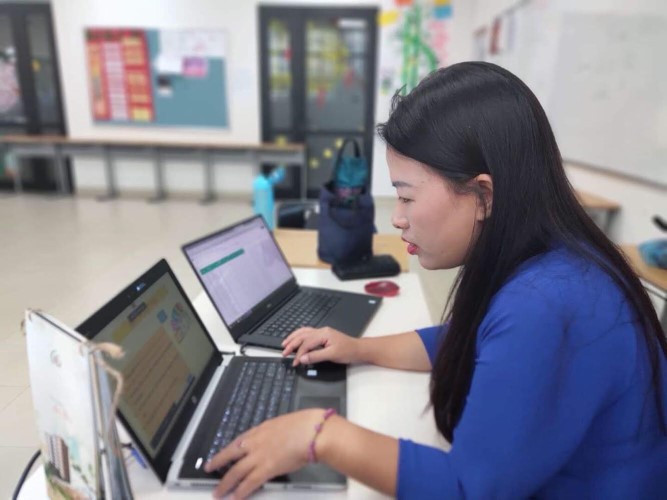 “Đột kích” tiết học online 