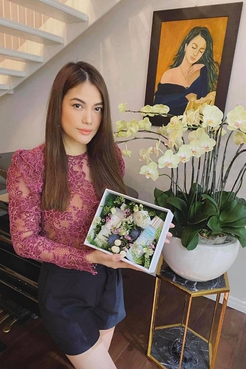 Khám phá căn hộ sang chảnh nhưng tinh tế của Trương Ngọc Ánh ảnh 5 Khám phá căn hộ sang chảnh nhưng tinh tế của Trương Ngọc Ánh ảnh 5