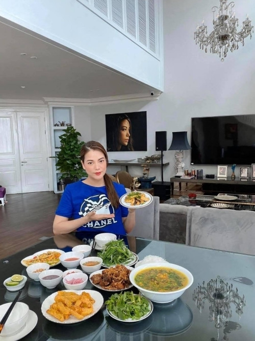 Khám phá căn hộ sang chảnh nhưng tinh tế của Trương Ngọc Ánh ảnh 1 Khám phá căn hộ sang chảnh nhưng tinh tế của Trương Ngọc Ánh ảnh 1