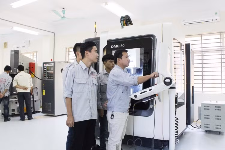 Tuyển sinh 2020: Sức hút ngành kỹ thuật ảnh 1