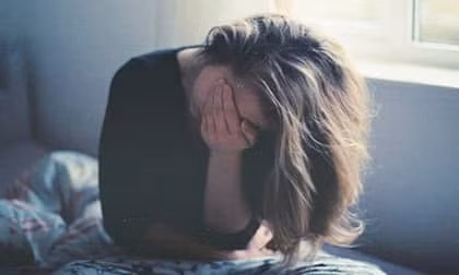 Đi mua thuốc tránh thai, vợ phát hiện chồng ngoại tình qua câu nói của cô bán hàng