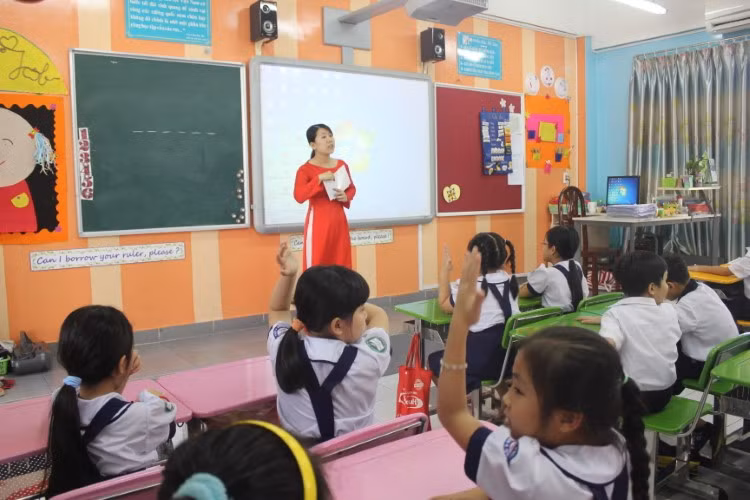 Tuyển dụng giáo viên tại TPHCM: Nơi “chọi” cao, nơi… không ai “chọi”