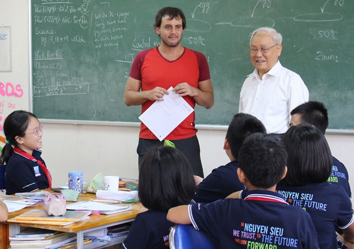 Đại tá cựu binh gắn bó cùng giáo dục Thủ đô ảnh 2 Đại tá cựu binh gắn bó cùng giáo dục Thủ đô ảnh 2
