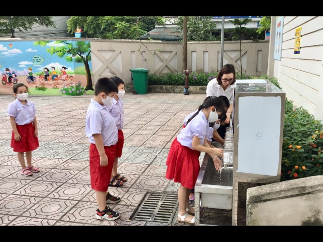 Định hướng trẻ phòng dịch như… bác sĩ nhi khoa