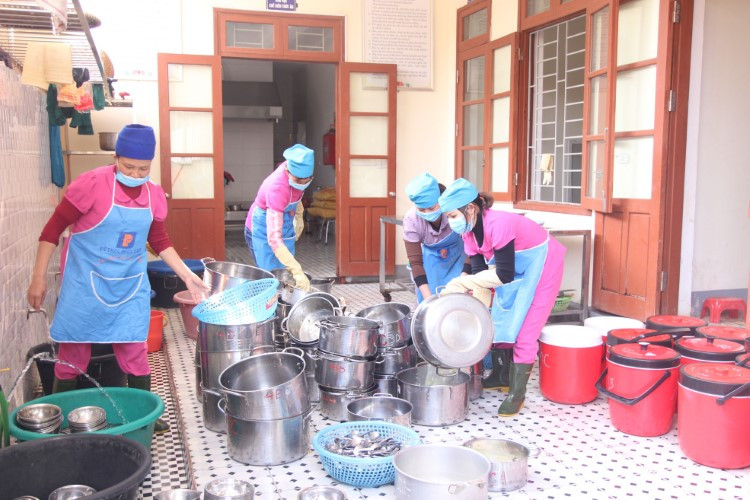 Gần 5.000 cán bộ, giáo viên ngoài công lập, nhân viên hợp đồng tại Nghệ An: Mòn mỏi chờ… hỗ trợ