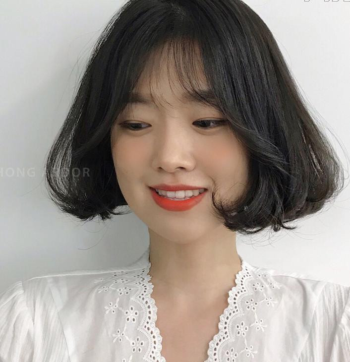 Những kiểu tóc ngắn dành cho mặt tròn dự đoán hot nhất tháng 4 ảnh 4 Những kiểu tóc ngắn dành cho mặt tròn dự đoán hot nhất tháng 4 ảnh 4