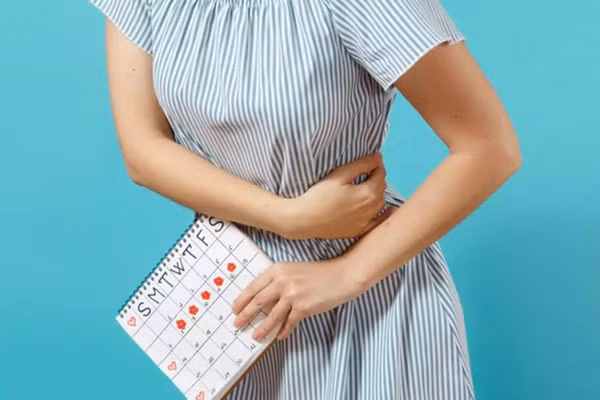 Những dấu hiệu trong thời kỳ "đèn đỏ" cảnh báo nguy cơ vô sinh