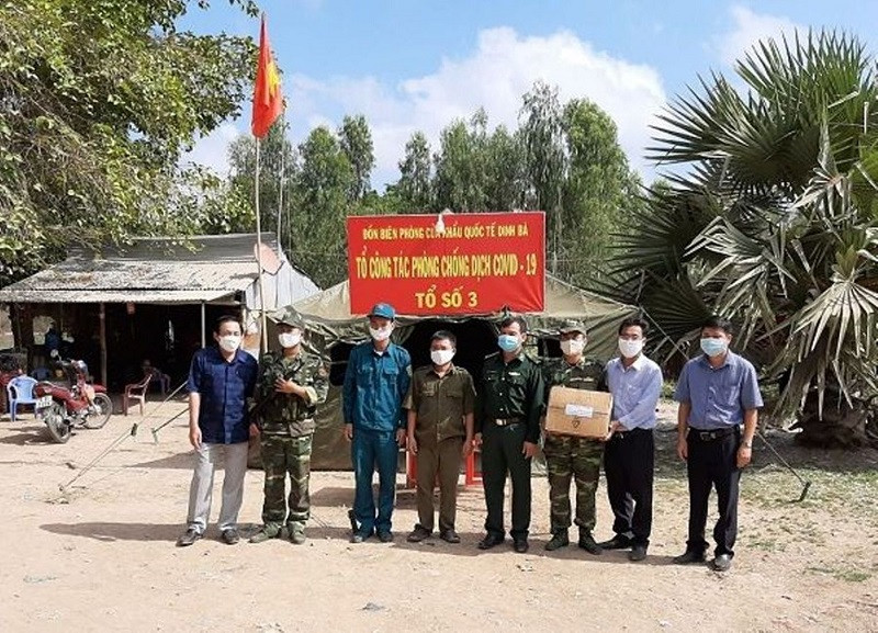 Ngành giáo dục Đồng Tháp: “Chia lửa” với tuyến đầu chống dịch ảnh 1 Ngành giáo dục Đồng Tháp: “Chia lửa” với tuyến đầu chống dịch ảnh 1