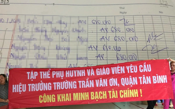 Băng rôn vào trường học