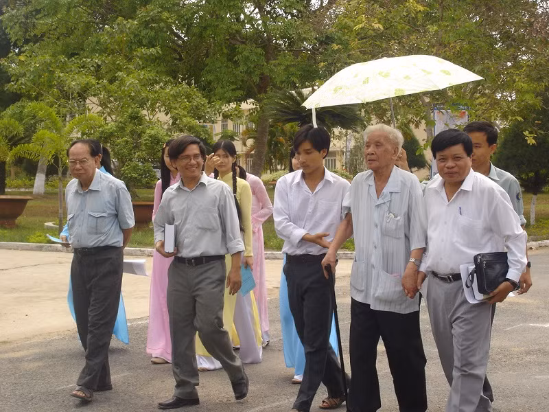 Nhà văn Phạm Tường Hạnh: Người khiêm nhường đứng sau ảnh 1