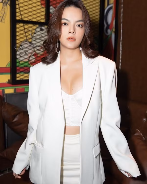 Gu thời trang cực gợi cảm của Phạm Quỳnh Anh sau ly hôn ảnh 3