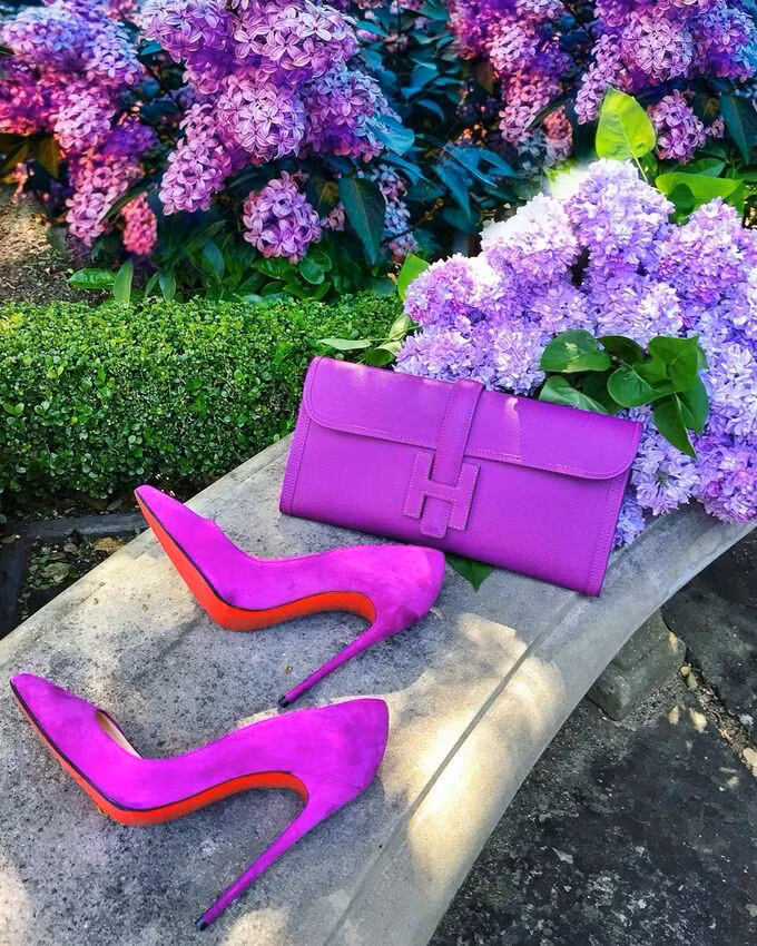 Mãn nhãn bộ sưu tập giày, túi đồng điệu của "fashionista giấu mặt" ảnh 7