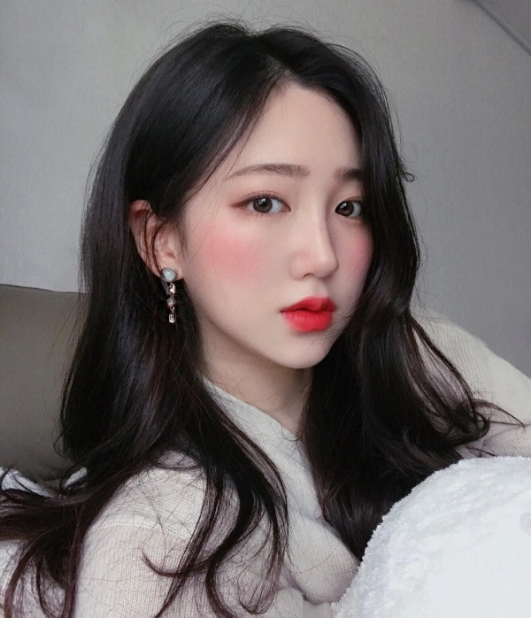 Chị em nên tránh xa màu son này để trẻ trung như Lan Ngọc, Bích Phương ảnh 10 Chị em nên tránh xa màu son này để trẻ trung như Lan Ngọc, Bích Phương ảnh 10