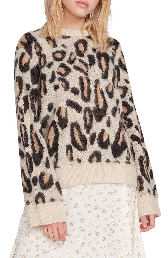 Cách mix quần jeans thanh lịch cho nàng công sở đi làm sau khi hết cách ly xã hội ảnh 16