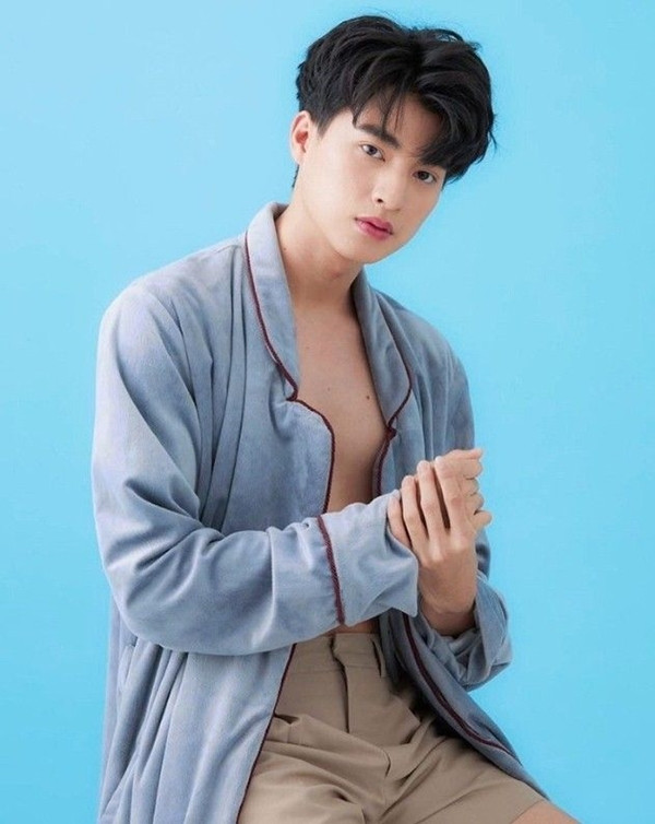5 hotboy sở hữu ngoại hình "ai nhìn cũng mê" của làng phim Thái Lan ảnh 11 5 hotboy sở hữu ngoại hình "ai nhìn cũng mê" của làng phim Thái Lan ảnh 11