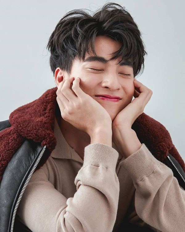 5 hotboy sở hữu ngoại hình "ai nhìn cũng mê" của làng phim Thái Lan ảnh 12 5 hotboy sở hữu ngoại hình "ai nhìn cũng mê" của làng phim Thái Lan ảnh 12