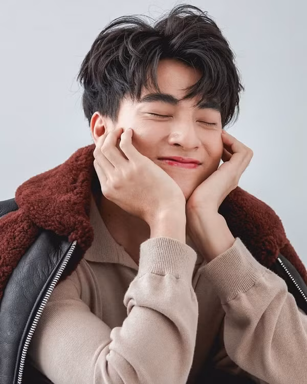 5 hotboy sở hữu ngoại hình "ai nhìn cũng mê" của làng phim Thái Lan ảnh 12