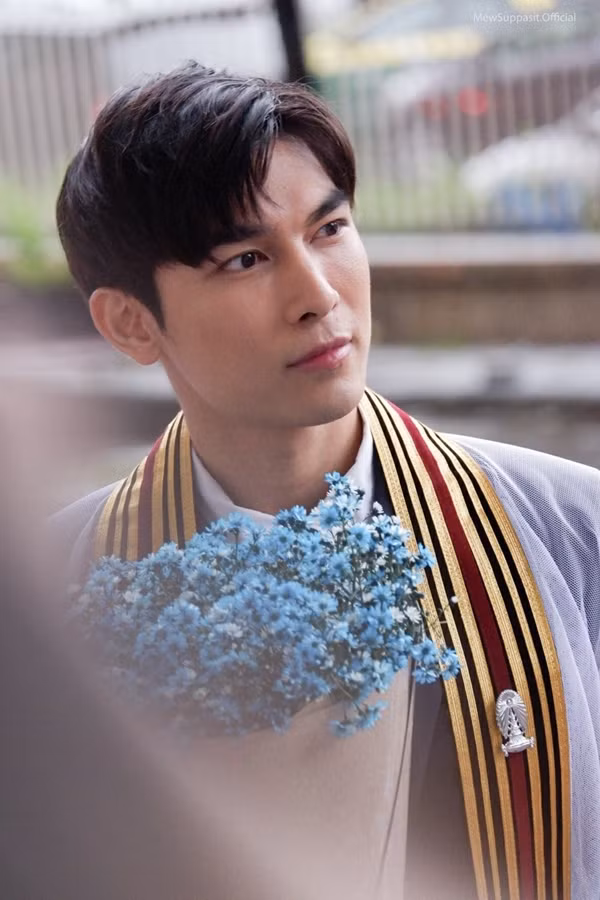 5 hotboy sở hữu ngoại hình "ai nhìn cũng mê" của làng phim Thái Lan ảnh 9