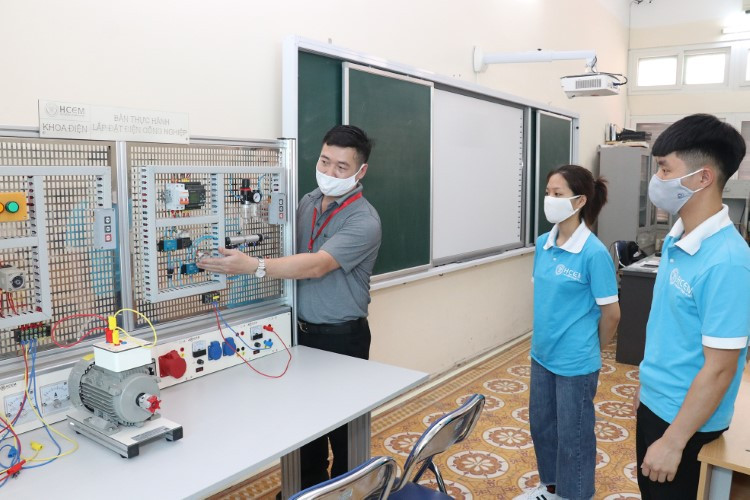 Thách thức mới trong phát triển giáo dục nghề nghiệp