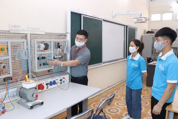 Thách thức mới trong phát triển giáo dục nghề nghiệp