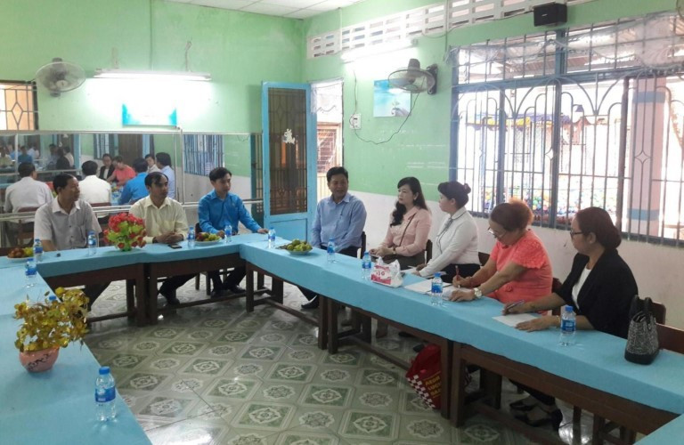 Trường học gồng mình... vượt bão ảnh 1 Trường học gồng mình... vượt bão ảnh 1